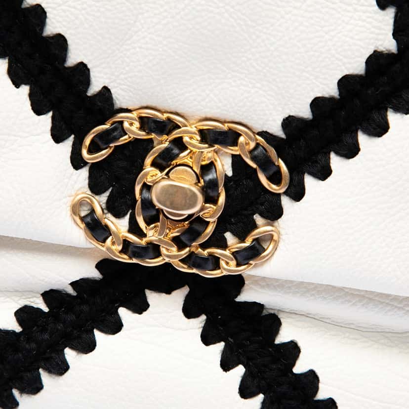 Chanel Large Crochet Calfskin 19 Flap White Leather Very good condition - Box View