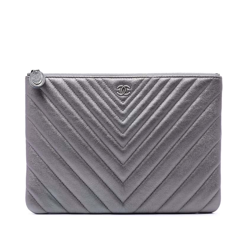 Chanel Medium Chevron Metallic Calfskin O Case Clutch Other Leather Very good condition - Front View