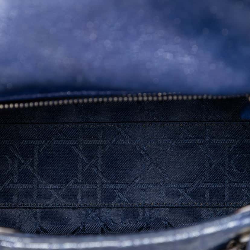 Dior Mini Iridescent Lambskin Cannage Lady Dior Blue Leather Very good condition - Model View