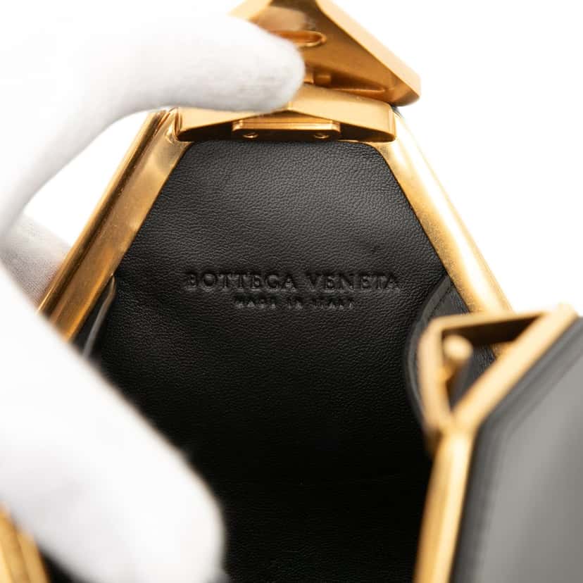 Bottega Veneta Calfskin Pyramid Handbag Black Leather Very good condition - Box View