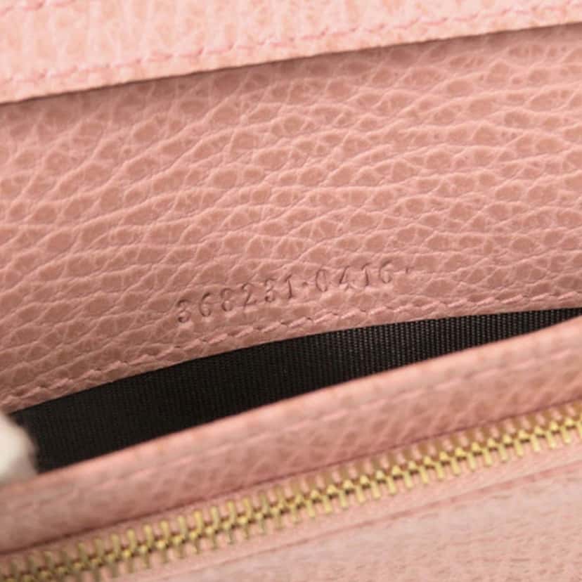 Gucci Dollar Calfskin Swing Wallet On Strap Pink Leather Very good condition - Box View