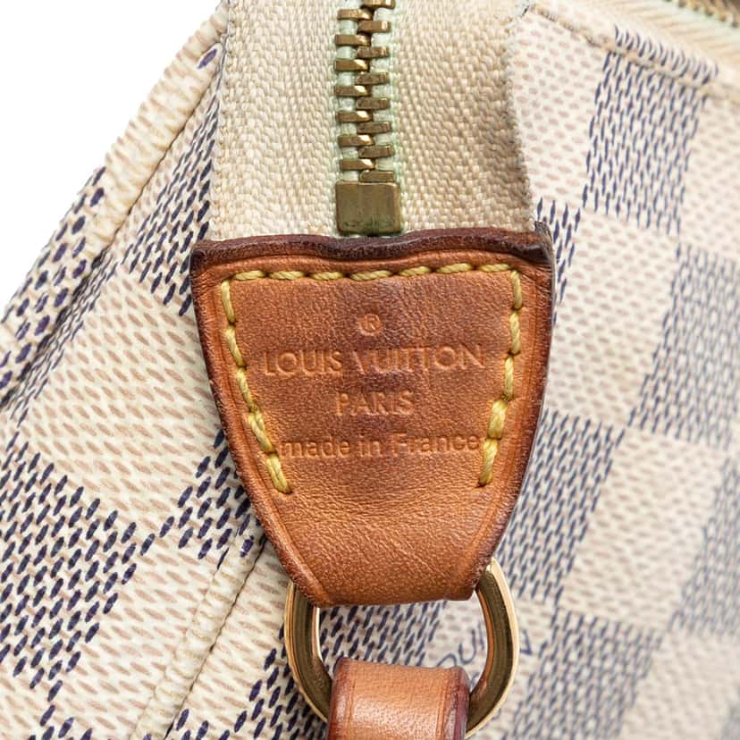 Louis Vuitton Damier Azur Pochette Accessoires White Very good condition - Box View