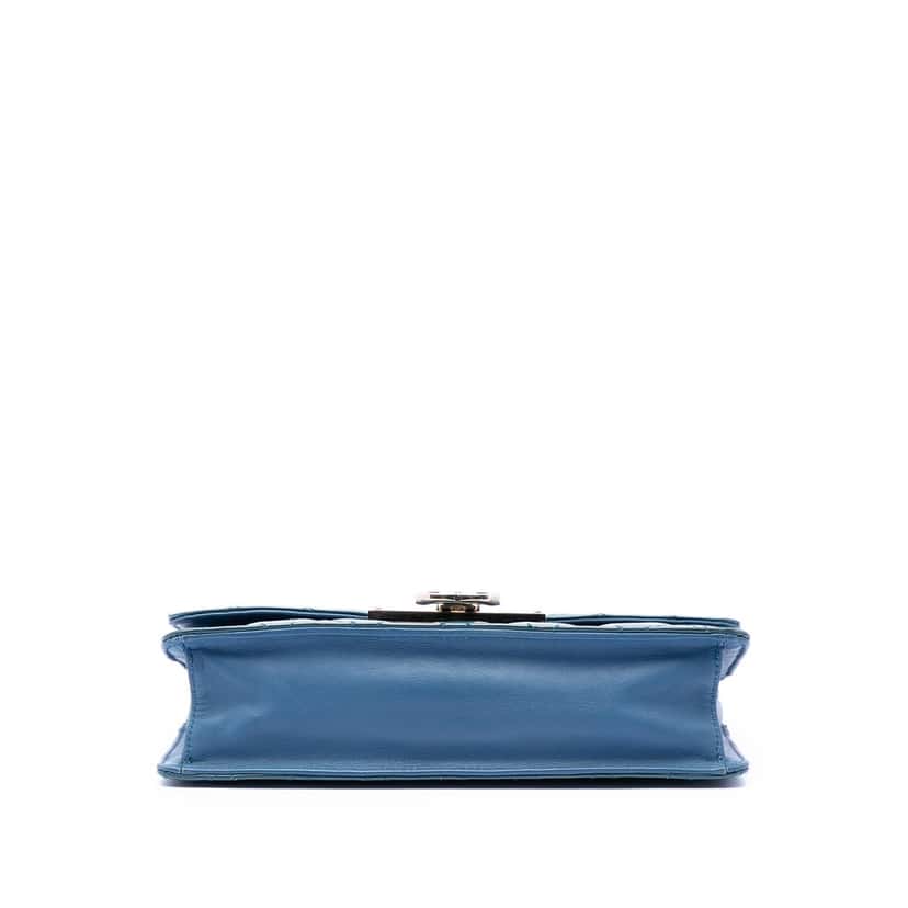 Chanel Quilted Patent Golden Class East West Wallet on Chain Blue Leather Very good condition - Inside View