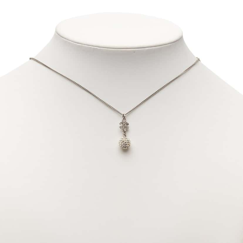 Chanel CC Brass Strass Ball Pendant Necklace Silver Metal Very good condition - Box View