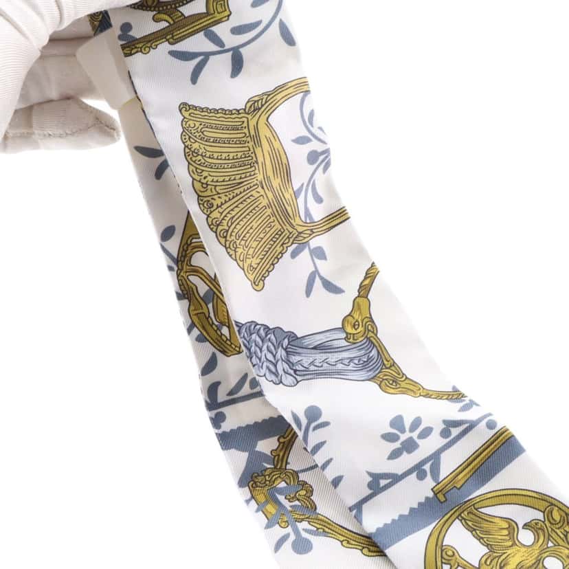 Hermès Etriers Remix Silk Twilly Scarf White Very good condition - Inside View