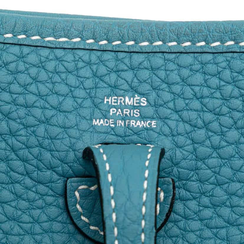 Hermès Clemence Evelyne III TPM Blue Leather Very good condition - Box View