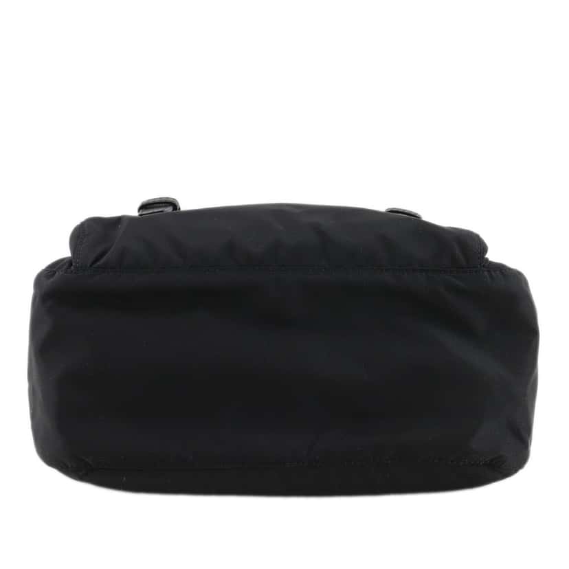 Prada Saffiano Trimmed Re Nylon Zip Double Buckle Messenger Bag Black Very good condition - Model View