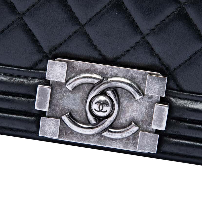 Chanel Small Quilted Lambskin Boy Flap Black Leather Very good condition - Box View