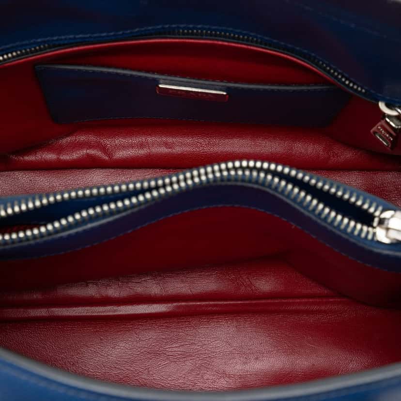 Prada Saffiano Cuir Turnlock Twin Satchel Blue Leather Very good condition - Model View