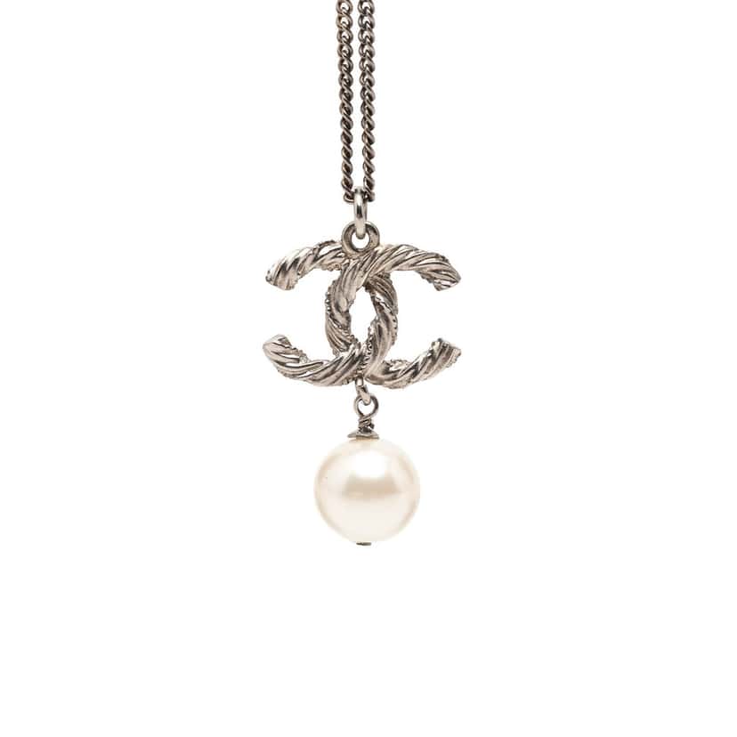 Chanel Brass Faux Pearl and Strass Twisted CC Pendant Necklace Silver Metal Very good condition - Back View
