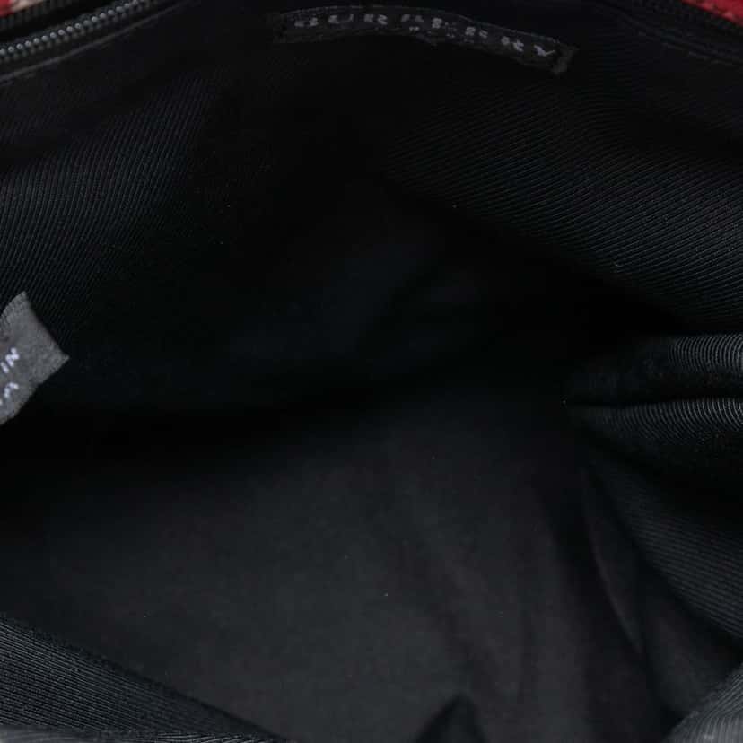 Burberry House Check Canvas Tote Red Very good condition - Model View