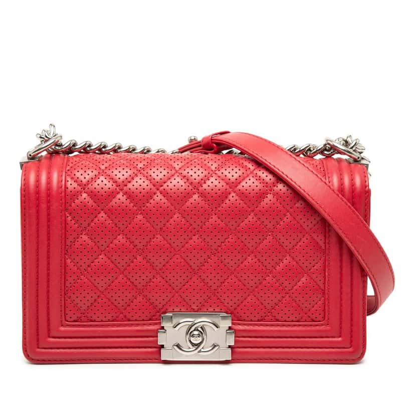 Chanel Old Medium Quilted Perforated Lambskin Boy Flap Red Leather Very good condition - Front View