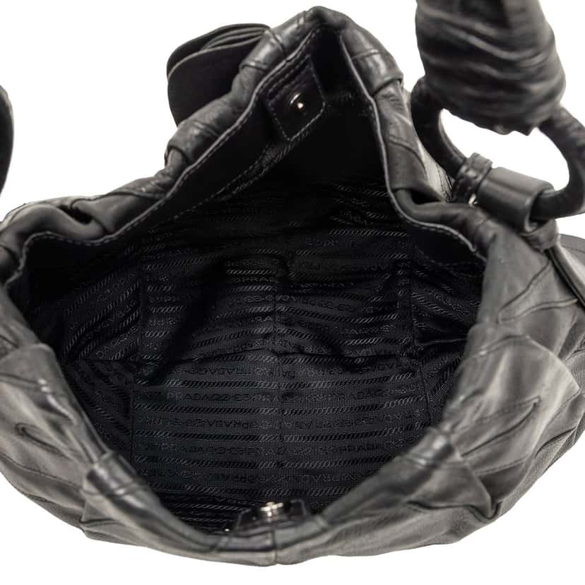 Prada Nappa Mordore Ruffle Hobo Black Leather Very good condition - Model View