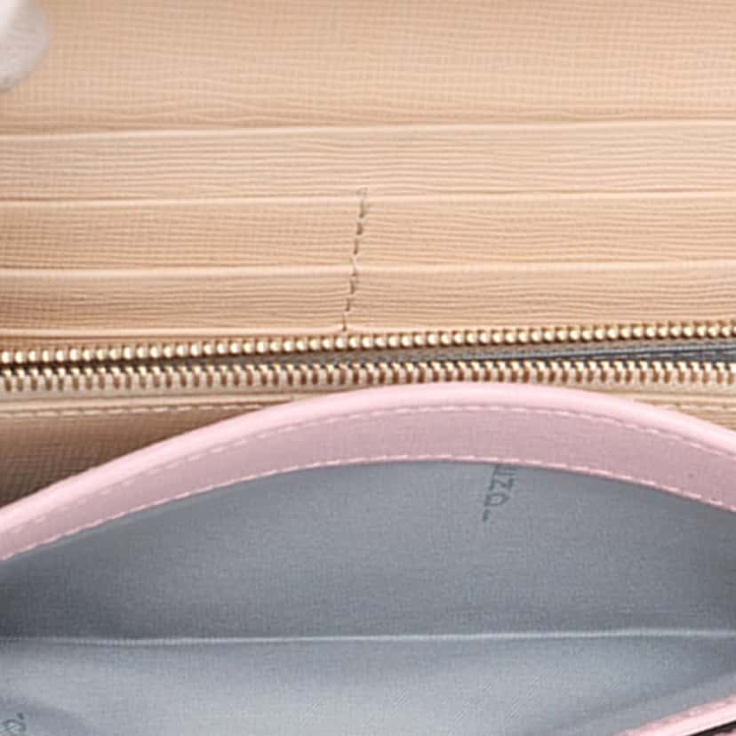 Fendi Studded Leather Monster Eyes Tube Wallet On Chain Pink Leather Very good condition - Inside View