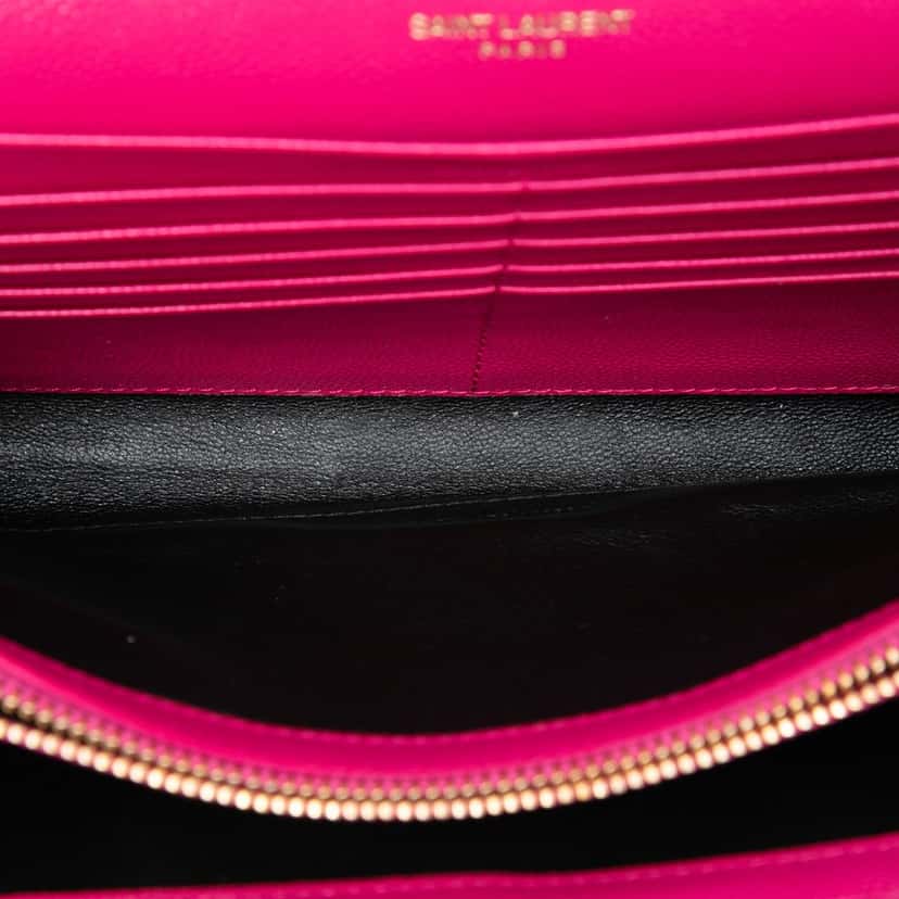 Saint Laurent Grain De Poudre Chevron Monogram Envelope Chain Wallet Pink Leather Very good condition - Model View