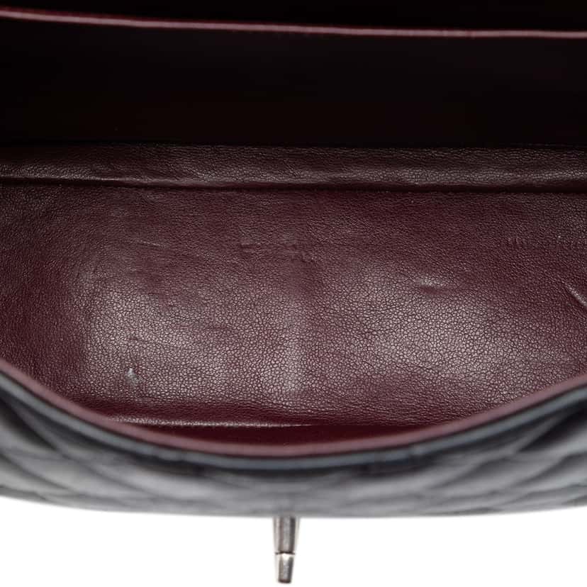 Chanel Jumbo Classic Lambskin Single Flap Black Leather Very good condition - Model View
