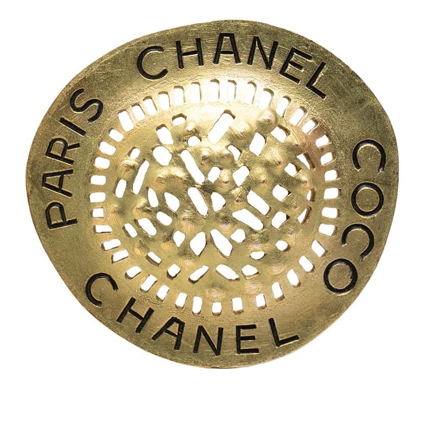 Chanel Gold Plated Hat Pin Brooch Gold Metal Very good condition - Front View