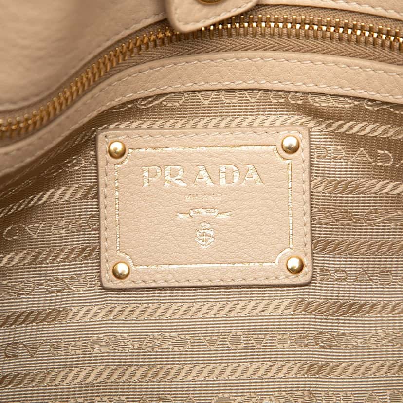 Prada Vitello Daino Side Zip Pocket Hobo Brown Leather Very good condition - Box View