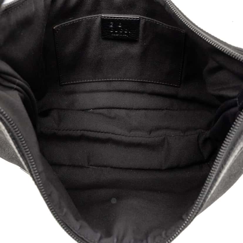 Gucci Denim Web Shoulder Bag Black Very good condition - Model View