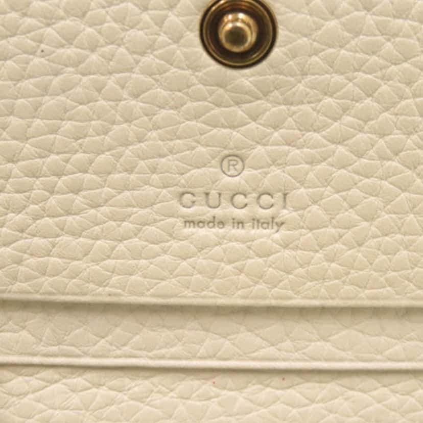 Gucci Calfskin Blind for Love Compact Wallet White Leather Very good condition - Model View