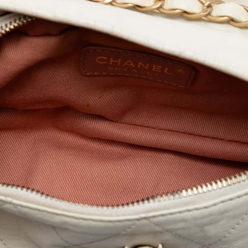 Chanel Quilted Calfskin Midnight Swim Baluchon Bag White Leather Very good condition - Model View