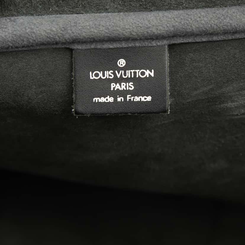 Louis Vuitton Taiga Kendall GM Black Leather Very good condition - Box View