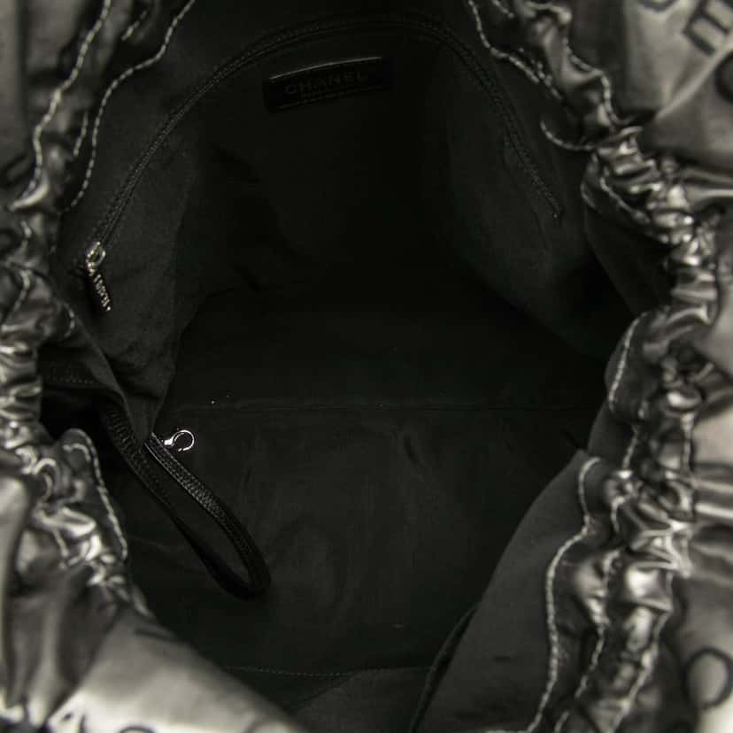 Chanel Nylon Unlimited Drawstring Tote Silver Very good condition - Model View