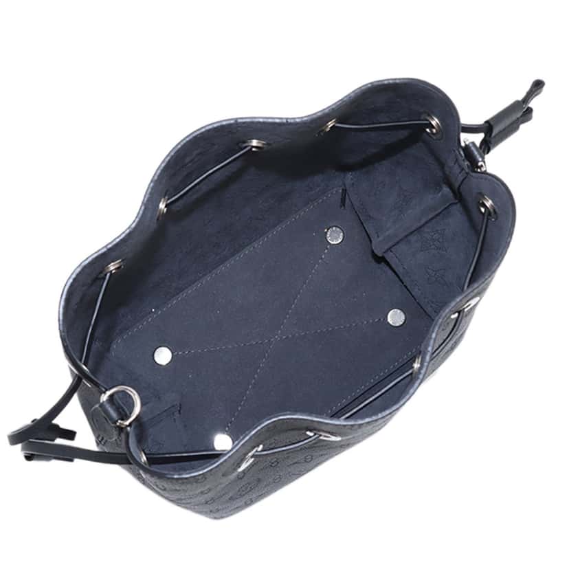 Louis Vuitton Monogram Mahina Bella Black Leather Very good condition - Inside View