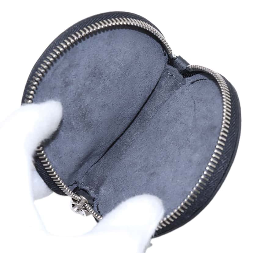 Louis Vuitton Monogram Mahina Bella Black Leather Very good condition - Model View