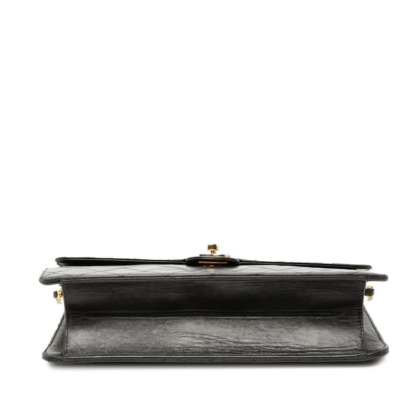 Chanel Medium CC Quilted Lambskin Single Flap Black Leather Very good condition - Inside View