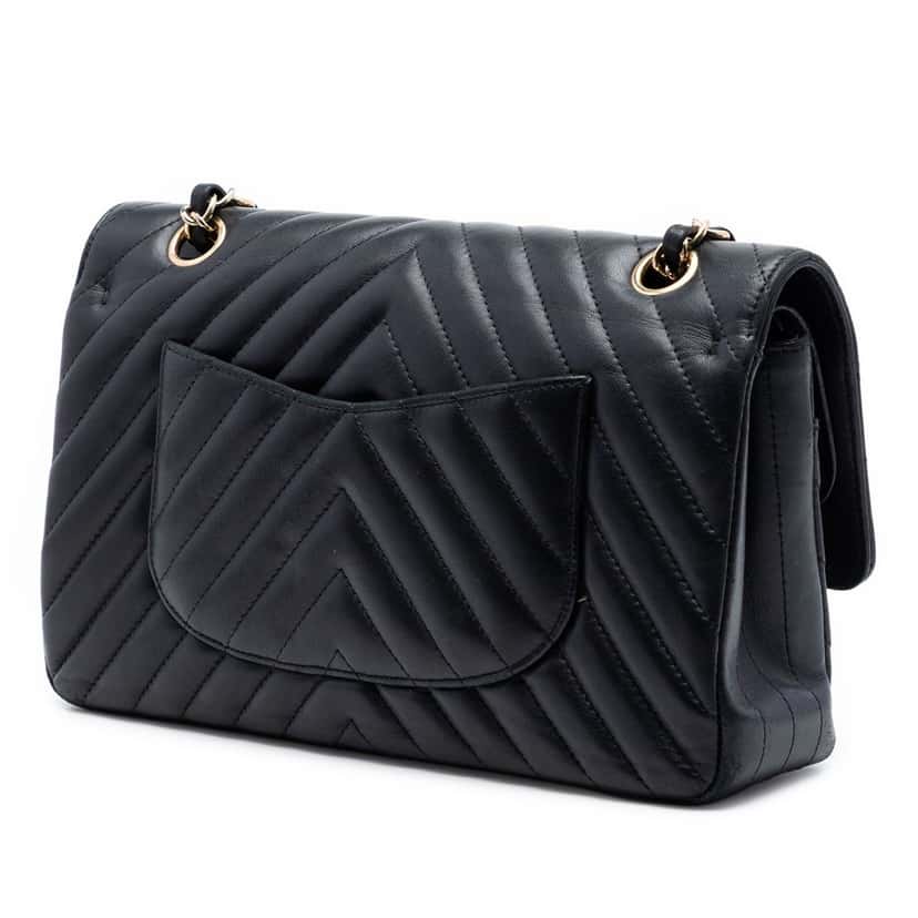 Chanel Medium Classic Chevron Lambskin Double Flap Black Leather Very good condition - Back View