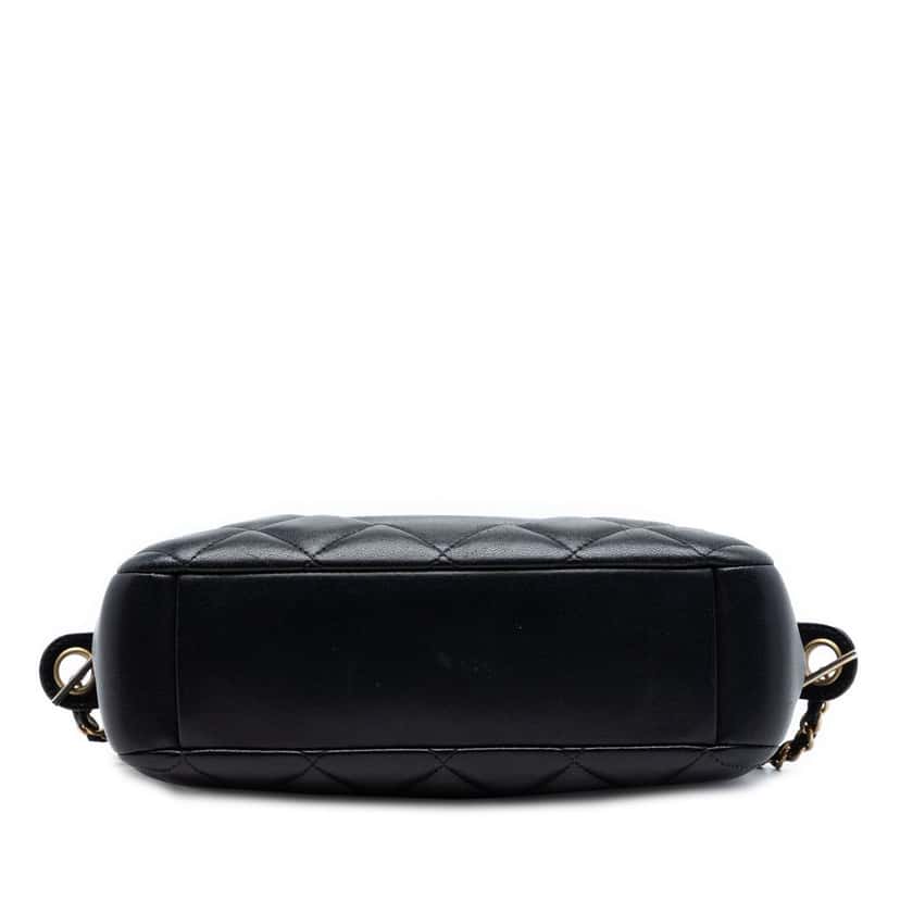 Chanel CC Quilted Lambskin Diamond Camera Bag Black Leather Very good condition - Inside View