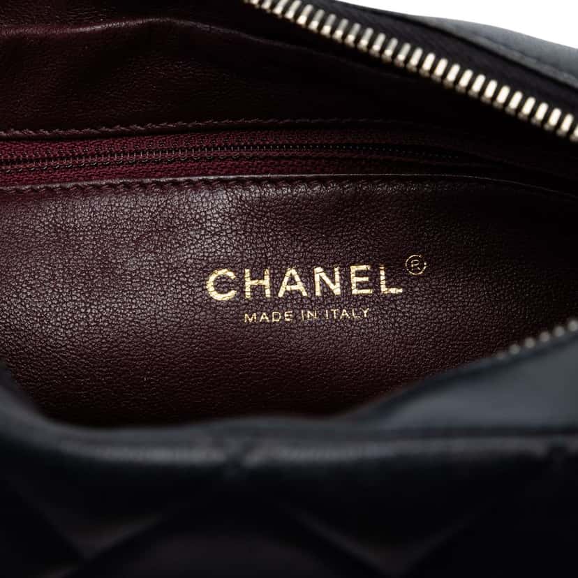 Chanel CC Quilted Lambskin Diamond Camera Bag Black Leather Very good condition - Box View
