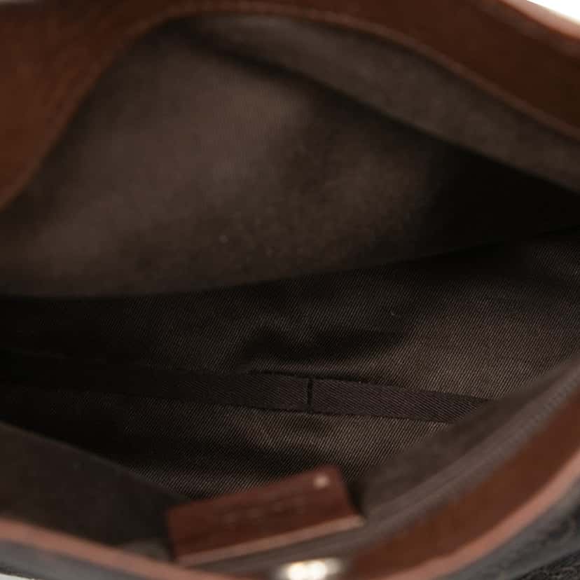Gucci GG Denim Shoulder Bag Brown Very good condition - Model View
