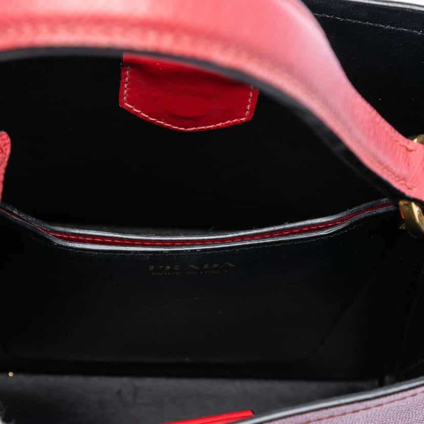 Prada Medium Saffiano Cuir Panier Satchel Red Leather Very good condition - Model View