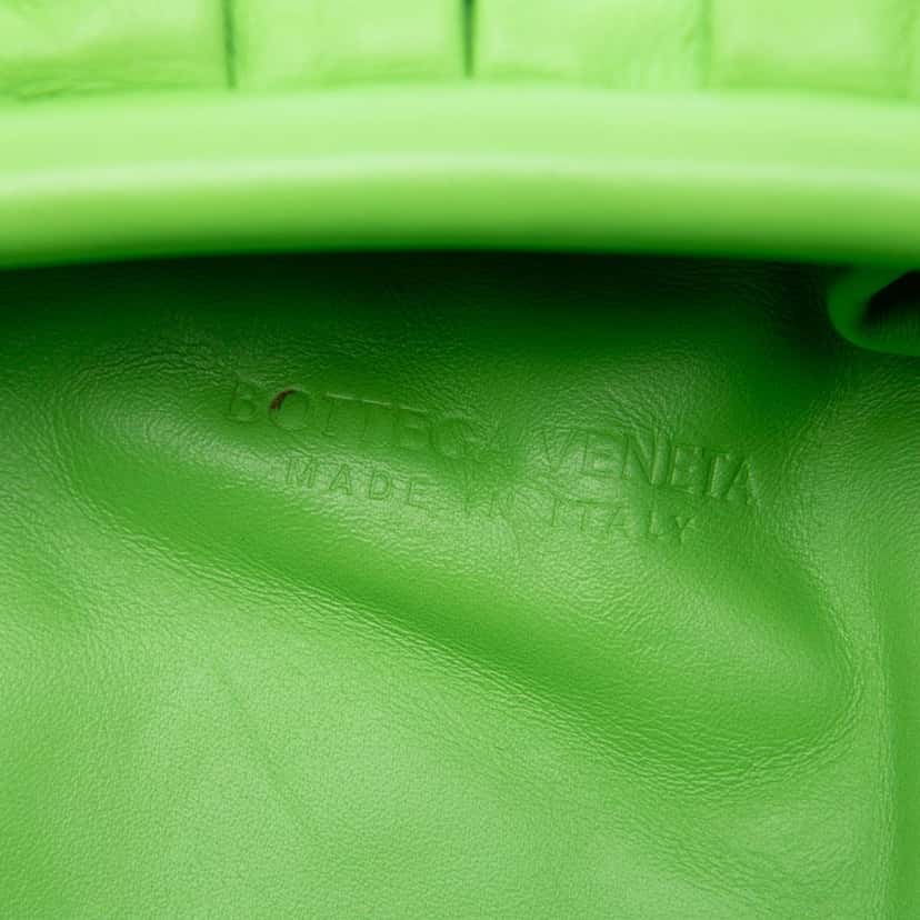 Bottega Veneta Lambskin The Pouch Green Leather Very good condition - Box View