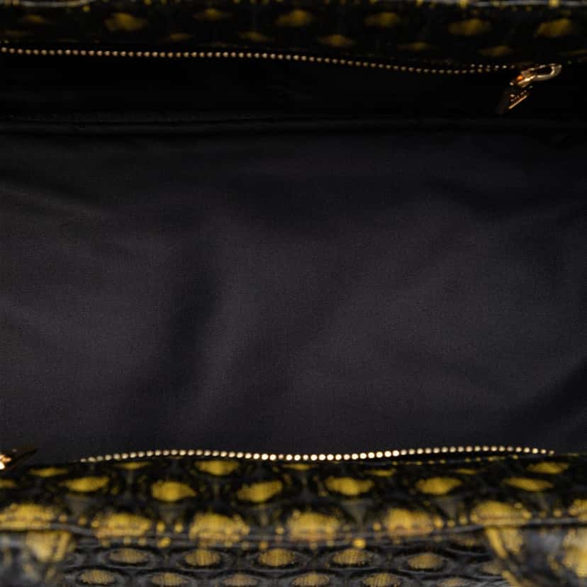 Prada Tessuto Broccato Canapa Tote Gold Very good condition - Model View