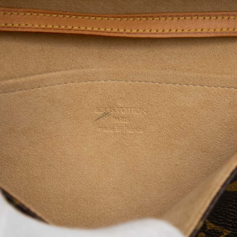 Louis Vuitton Monogram Pochette Twin GM Brown Very good condition - Box View