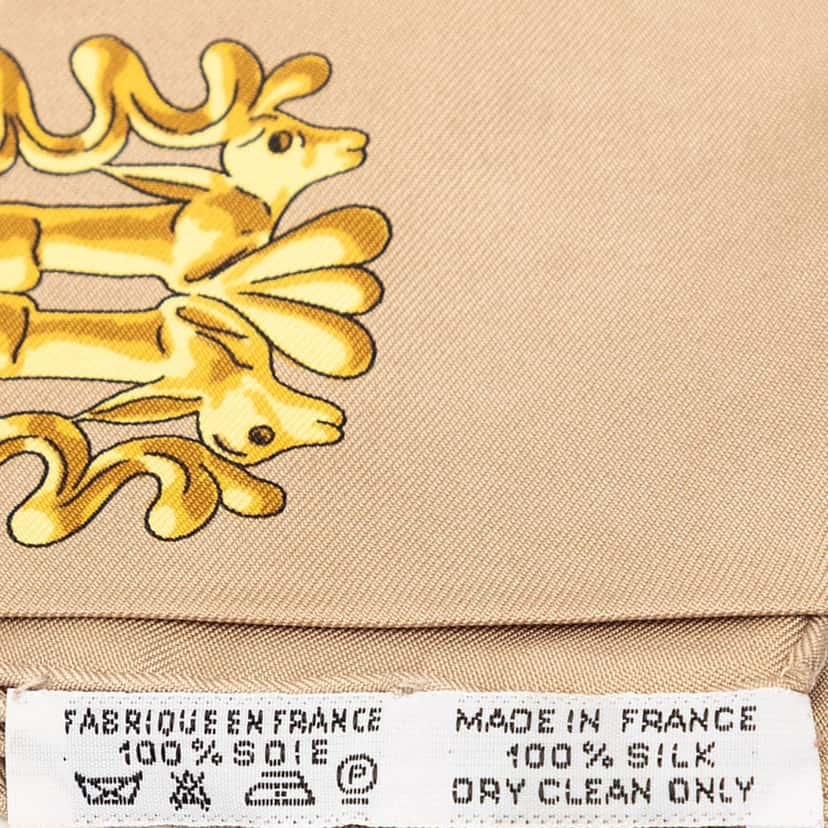Hermès Les Cavaliers d Or Silk Scarf 90 White Very good condition - Box View