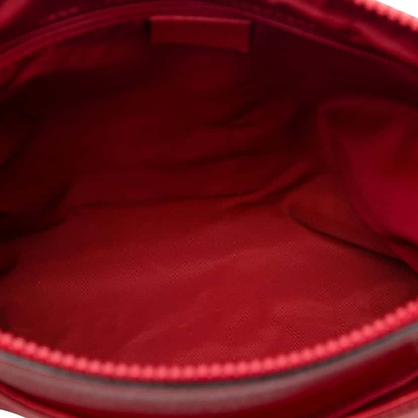 Gucci GG Nylon Flat Messenger Bag Red Very good condition - Model View
