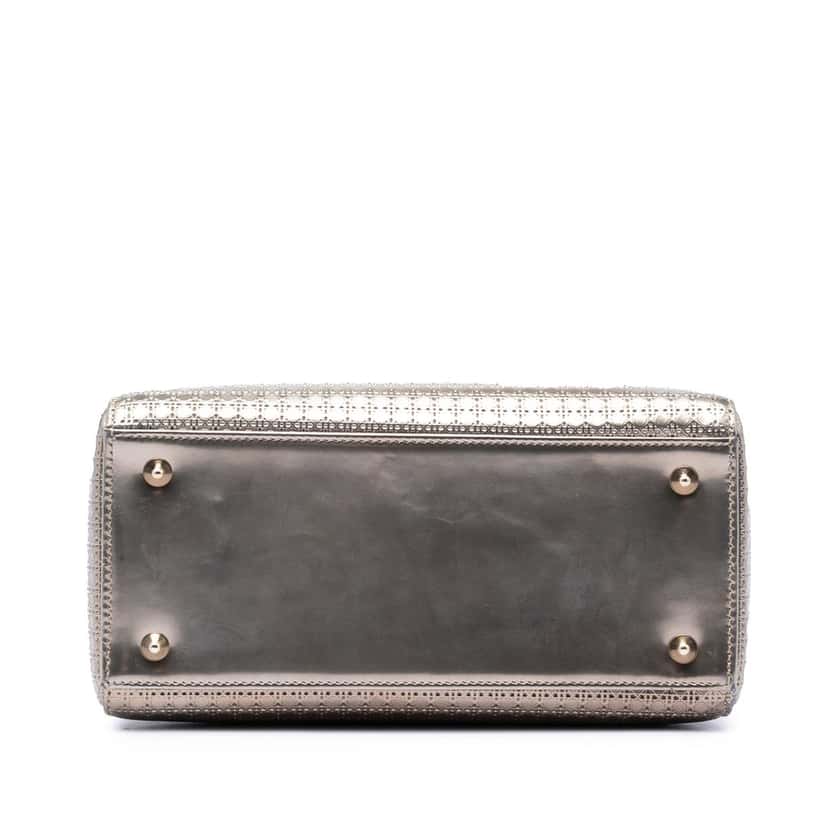 Dior Medium Metallic Patent Microcannage Lady Dior Gold Leather Very good condition - Inside View
