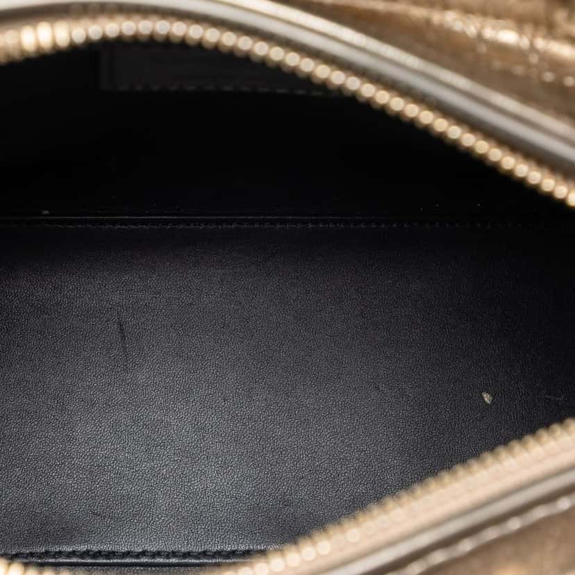 Dior Medium Metallic Patent Microcannage Lady Dior Gold Leather Very good condition - Model View