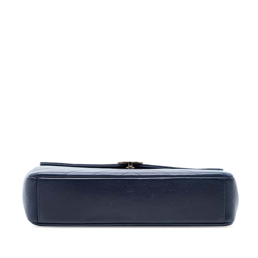 Chanel Medium Chevron Calfskin Coco Envelope Flap Blue Leather Very good condition - Inside View