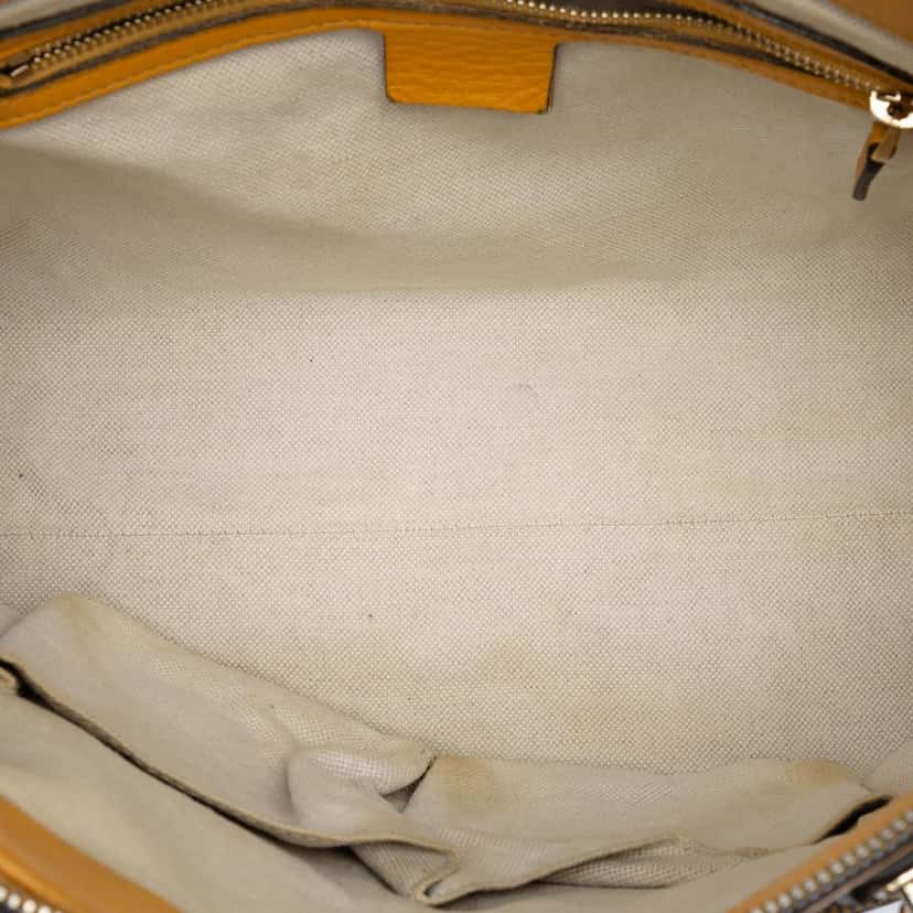 Gucci GG Canvas Bella Satchel Beige Very good condition - Model View