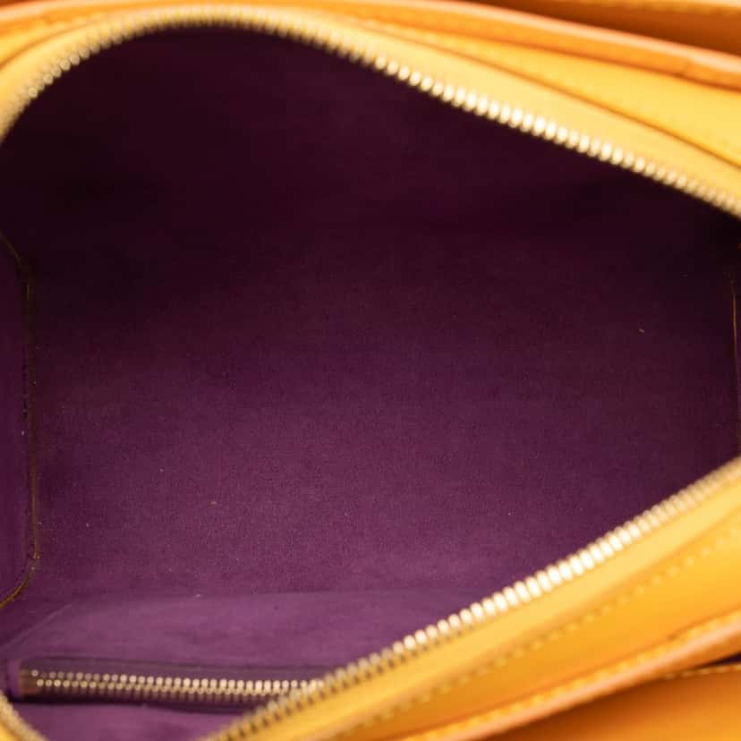 Louis Vuitton Epi Pont Neuf Yellow Leather Very good condition - Model View