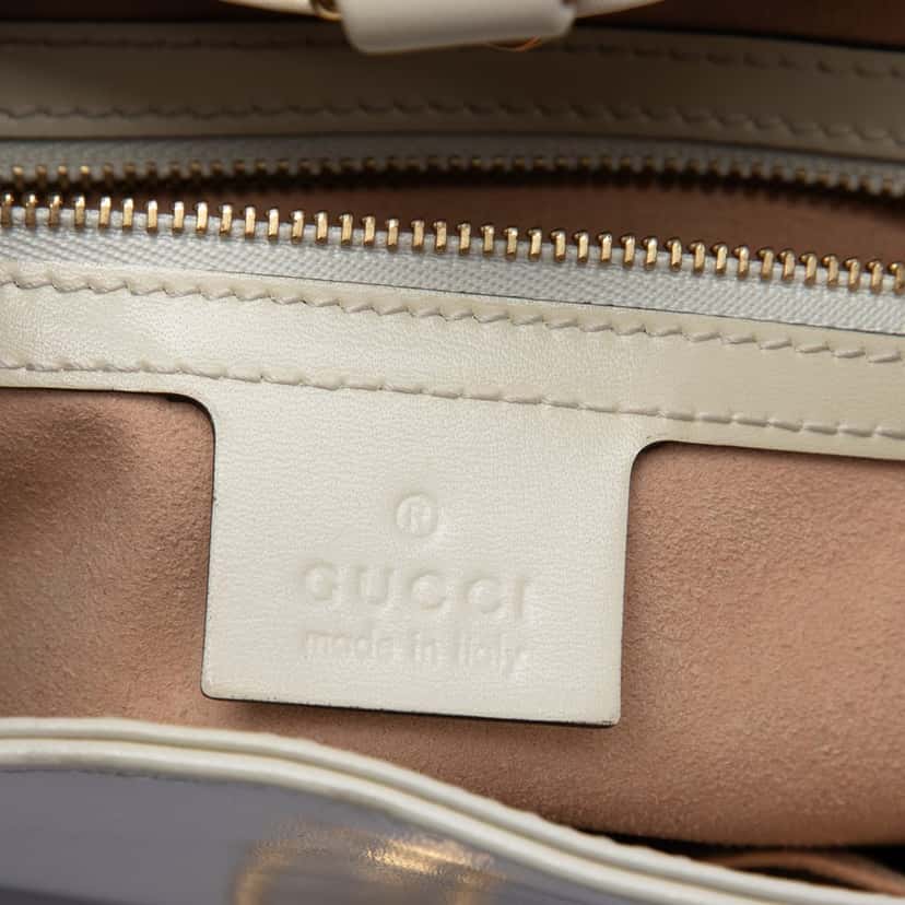 Gucci Small Calfskin Jackie 1961 Crossbody White Leather Very good condition - Box View