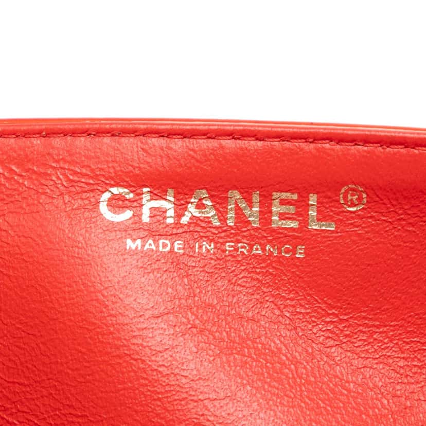 Chanel Quilted Patent Reissue 2.55 East West Single Flap Red Leather Very good condition - Box View