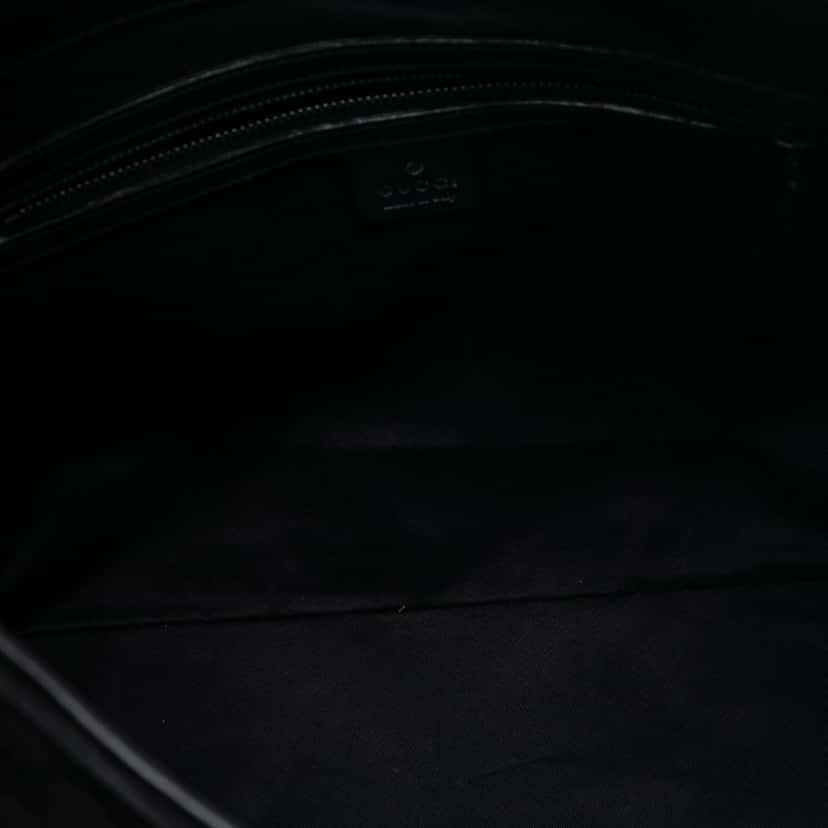 Gucci GG Canvas Shoulder Bag Black Never worn, with tag - Model View