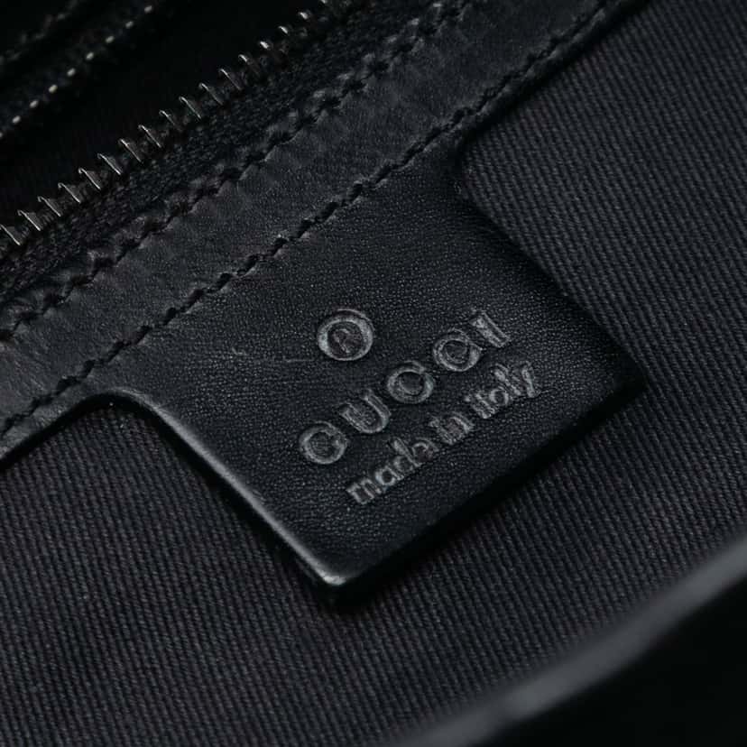 Gucci GG Canvas Shoulder Bag Black Never worn, with tag - Box View