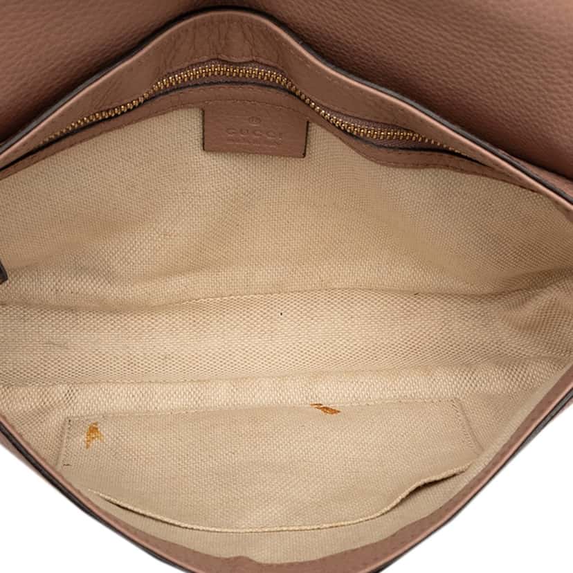 Gucci Medium Calfskin Soho Chain Flap Crossbody Brown Leather Very good condition - Model View